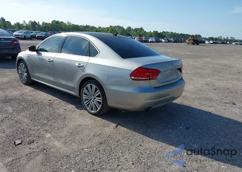 2014 Volkswagen Passat 1.8T Sport from USA, damaged, VIN 1VWBS7A31EC083686